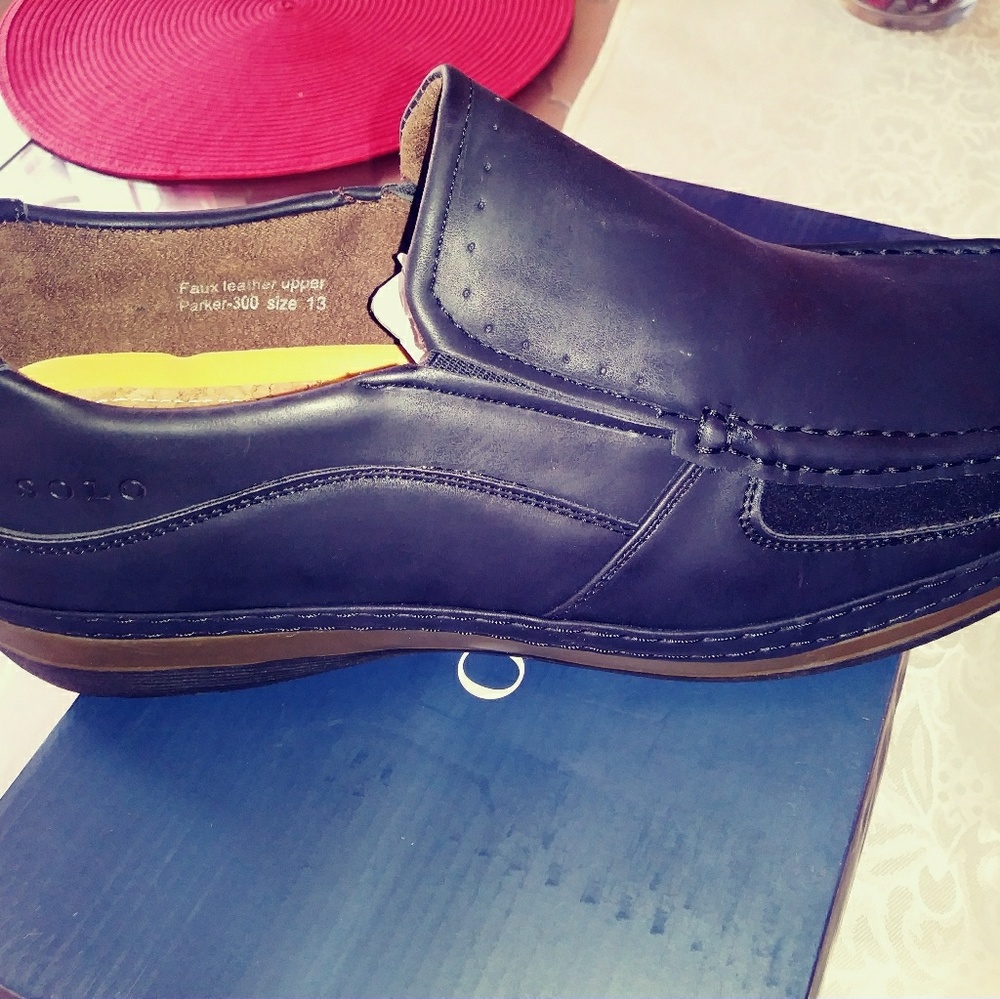 Men slip on